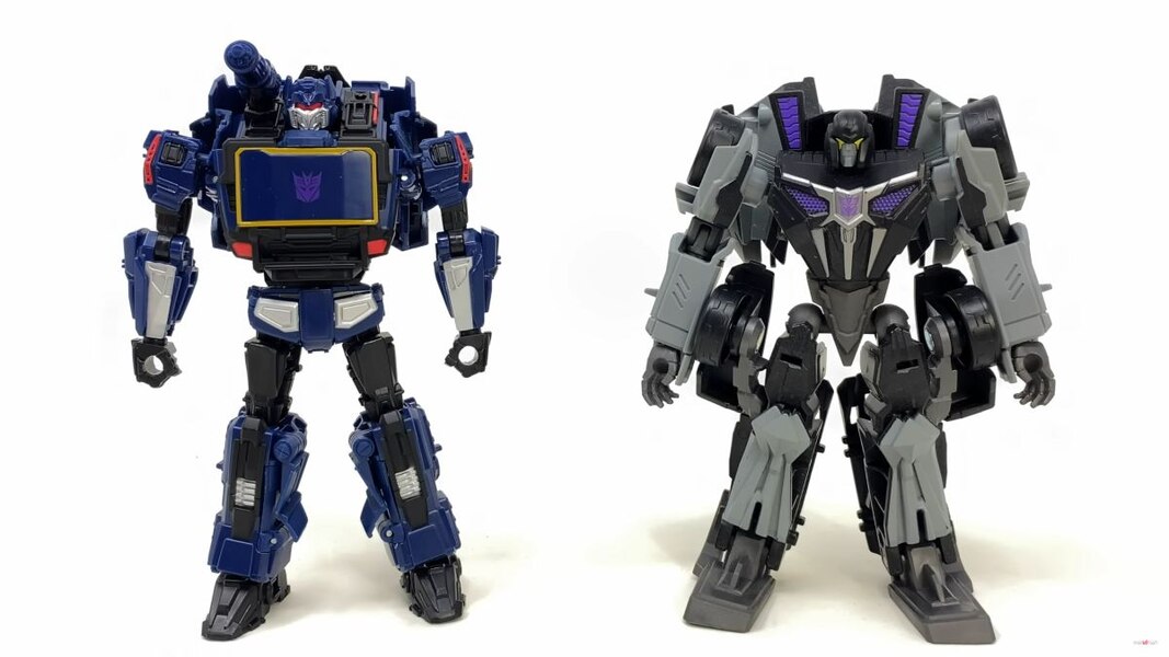 Image Of Soundwave & Optimus Prime  From Transformers Reactivate Game  (15 of 34)